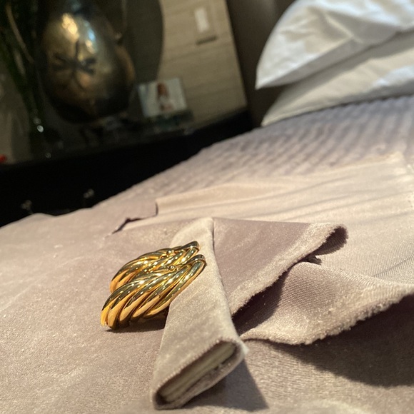 No Brand - just pretty 😍. - Picture 3 of 4